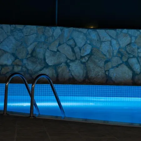 Ozlem Garden Side